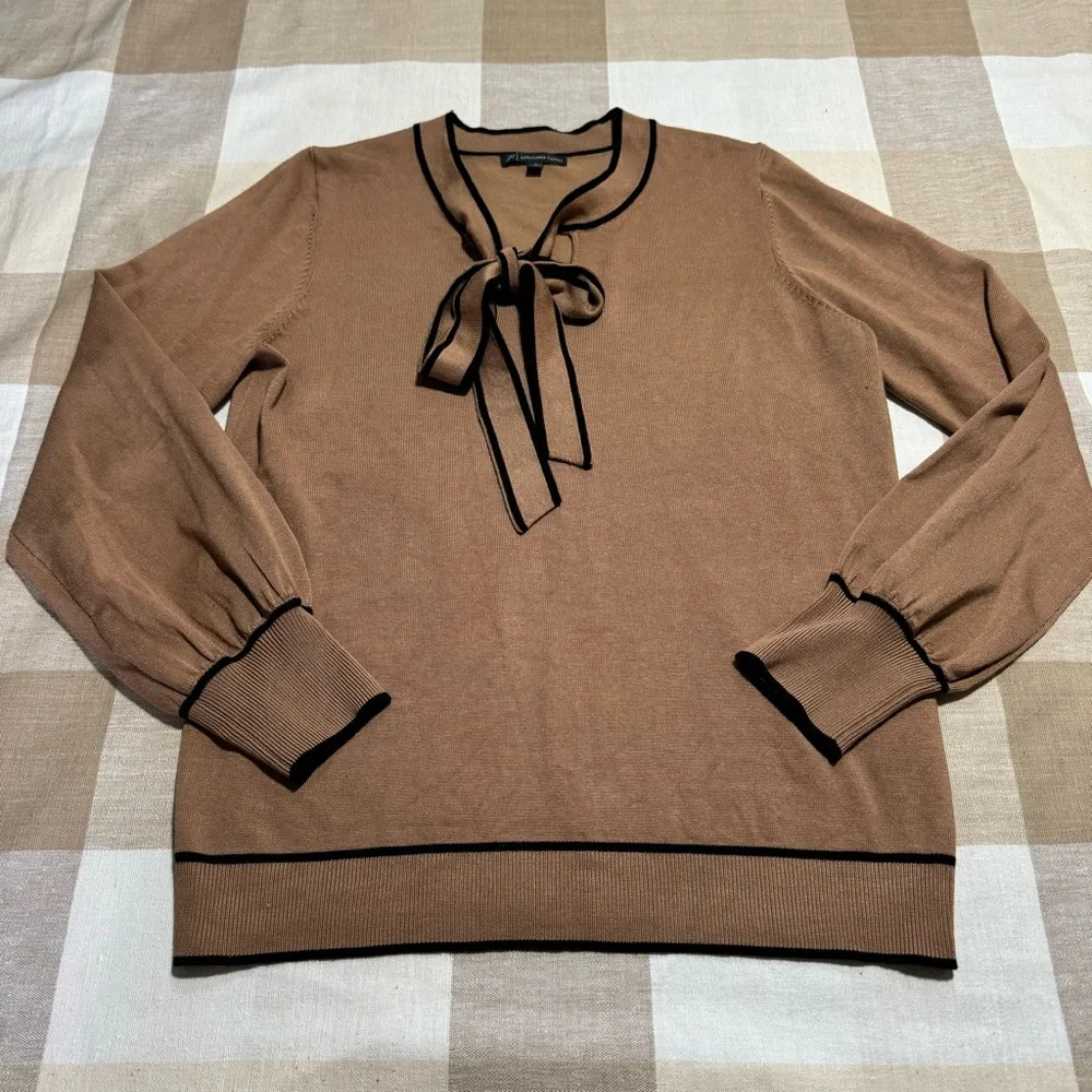 Adrianna Papell Tipped Bow Neck Sweater In Camel/Black- M - Picture 3 of 8